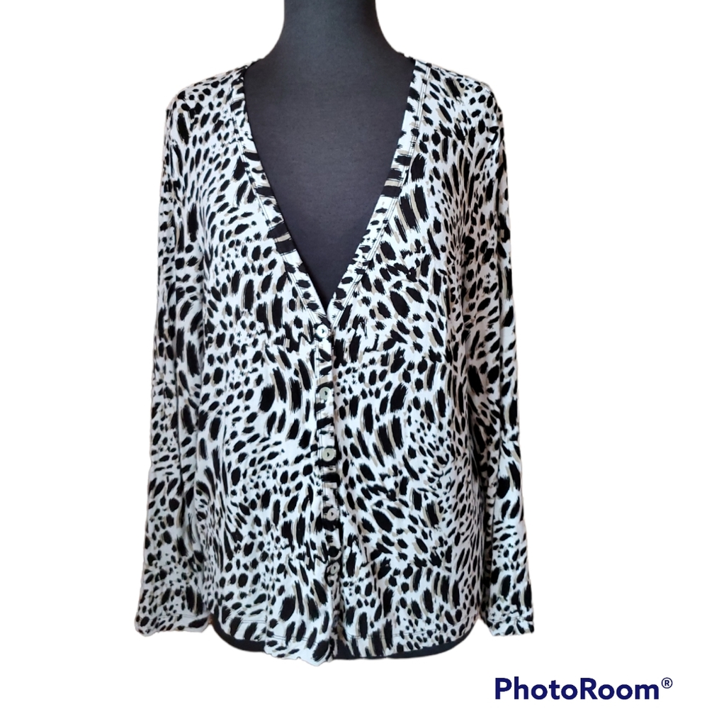 CHICOS Cardigan.